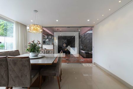 Casa à venda com 7 quartos, 400m² em Camargos, Belo Horizonte