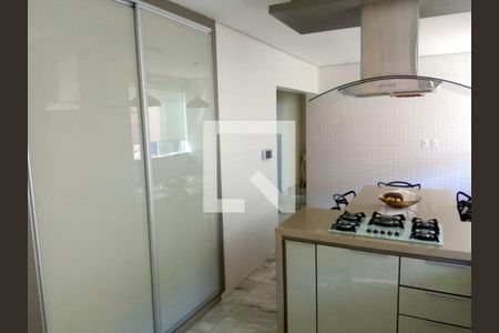 Casa à venda com 6 quartos, 345m² em Jardim Riacho das Pedras, Contagem