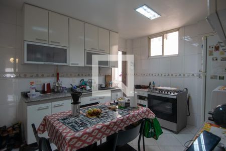 Apartamento à venda com 170m², 4 quartos e 1 vagaCozinha