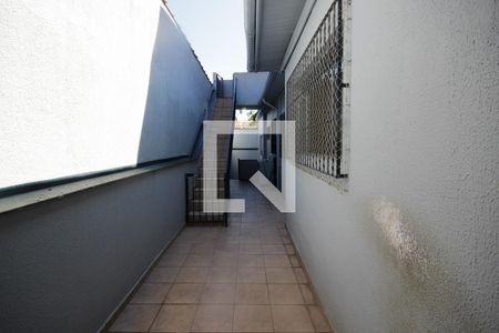 Casa à venda com 147m², 2 quartos e 2 vagasCorredor Lateral