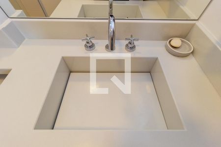 Apartamento à venda com 104m², 2 quartos e 2 vagasDetalhe - Banheiro  Social