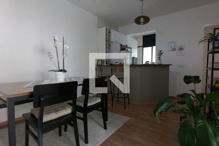 Sala de apartamento à venda com 2 quartos, 68m² em Vila Suzana, São Paulo
