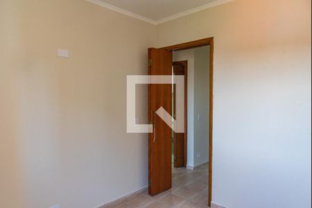 Quarto 1 de apartamento para alugar com 2 quartos, 45m² em Vila Firmiano Pinto, São Paulo