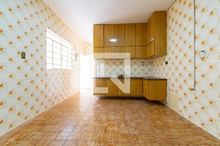 Casa à venda com 180m², 2 quartos e 4 vagas Casa à venda com 180m², 2 quartos e 4 vagasCozinha