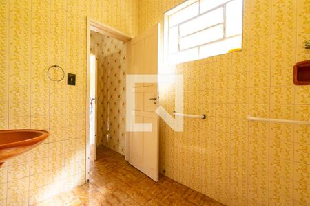 Casa à venda com 180m², 2 quartos e 4 vagas Casa à venda com 180m², 2 quartos e 4 vagasBanheiro