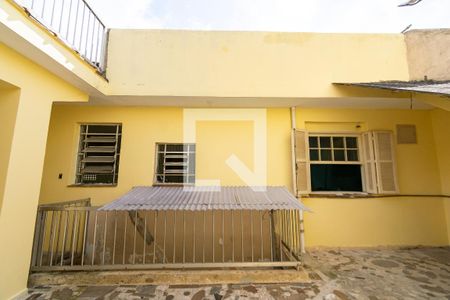 Casa à venda com 180m², 2 quartos e 4 vagas Casa à venda com 180m², 2 quartos e 4 vagasEdícula