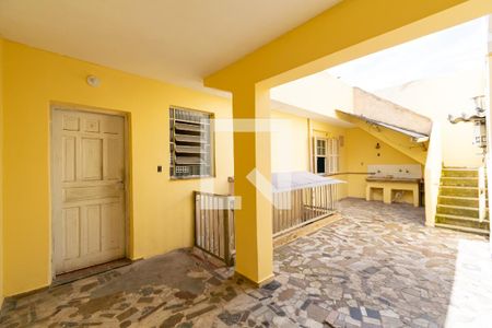 Casa à venda com 180m², 2 quartos e 4 vagas Casa à venda com 180m², 2 quartos e 4 vagasEdícula