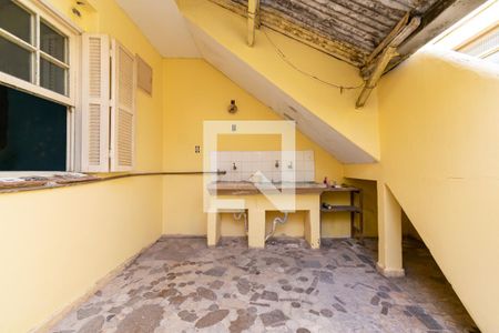 Casa à venda com 180m², 2 quartos e 4 vagas Casa à venda com 180m², 2 quartos e 4 vagasLavanderia