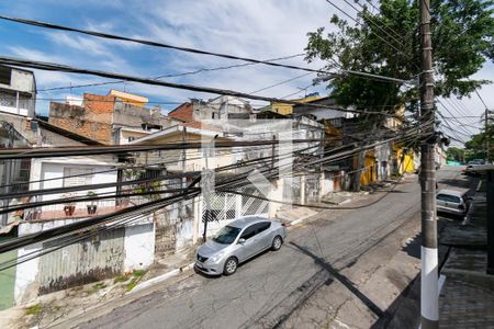 Casa à venda com 180m², 2 quartos e 4 vagas Casa à venda com 180m², 2 quartos e 4 vagasTerraço