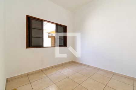 Quarto 1 de casa à venda com 2 quartos, 180m² em Vila Fachini, São Paulo