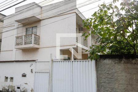 Casa para alugar com 80m², 2 quartos e 2 vagasFachada