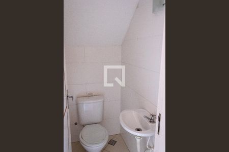 Casa para alugar com 80m², 2 quartos e 2 vagasLavabo