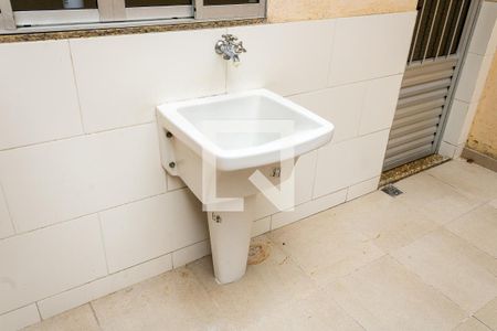 Casa para alugar com 80m², 2 quartos e 2 vagasÁrea de Serviço