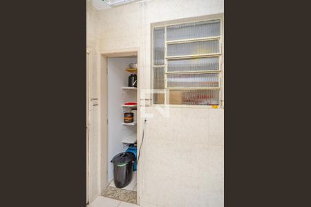Apartamento à venda com 119m², 3 quartos e 1 vaga Apartamento à venda com 119m², 3 quartos e 1 vagaDespensa