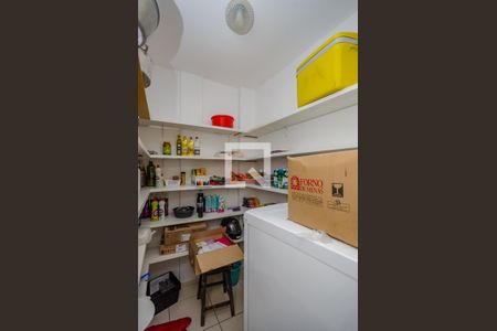 Apartamento à venda com 119m², 3 quartos e 1 vaga Apartamento à venda com 119m², 3 quartos e 1 vagaDespensa