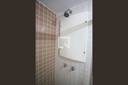Apartamento à venda com 64m², 2 quartos e 1 vaga Apartamento à venda com 64m², 2 quartos e 1 vagaBanheiro Social