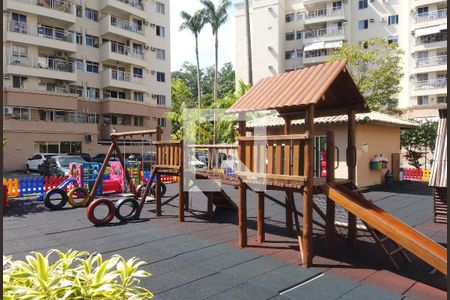 Apartamento à venda com 64m², 2 quartos e 1 vaga Apartamento à venda com 64m², 2 quartos e 1 vagaÁrea Comum - Playground