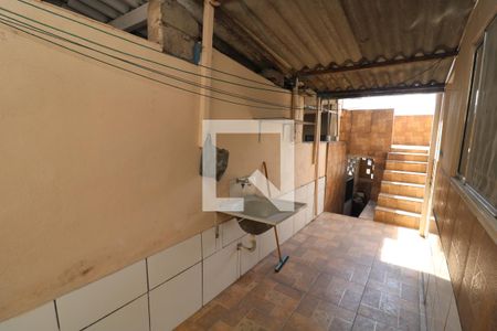 Casa para alugar com 65m², 2 quartos e sem vagaÁrea de Serviço