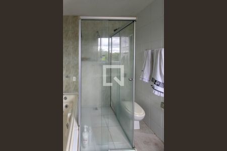 Casa à venda com 280m², 4 quartos e 2 vagasBanheiro da Suíte