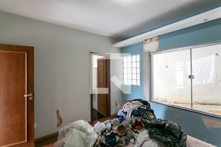 Casa à venda com 280m², 4 quartos e 2 vagasQuarto Suíte 2