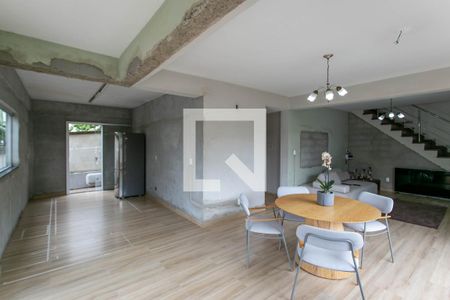 Casa à venda com 280m², 4 quartos e 2 vagasCopa e Cozinha