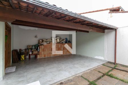 Casa à venda com 280m², 4 quartos e 2 vagasGaragem