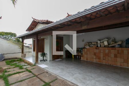 Casa à venda com 280m², 4 quartos e 2 vagasGaragem