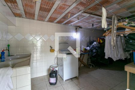 Casa à venda com 280m², 4 quartos e 2 vagasLavanderia