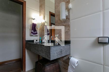 Casa à venda com 280m², 4 quartos e 2 vagasBanheiro Social