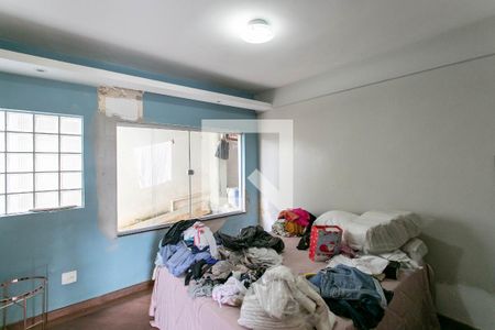 Casa à venda com 280m², 4 quartos e 2 vagasQuarto Suíte 2