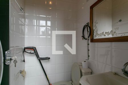 Casa à venda com 280m², 4 quartos e 2 vagasLavabo