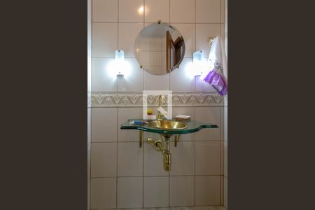 Casa à venda com 280m², 4 quartos e 2 vagasLavabo