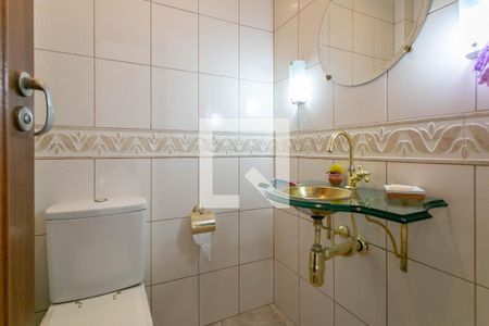 Casa à venda com 280m², 4 quartos e 2 vagasLavabo