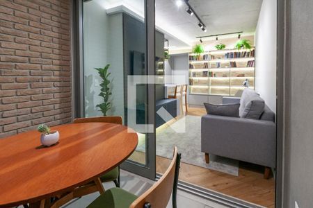 Apartamento à venda com 55m², 1 quarto e 1 vaga Apartamento à venda com 55m², 1 quarto e 1 vagaVaranda