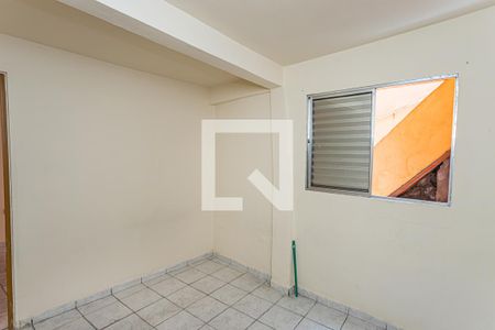 Quarto de casa para alugar com 1 quarto, 40m² em Vila Zat, São Paulo