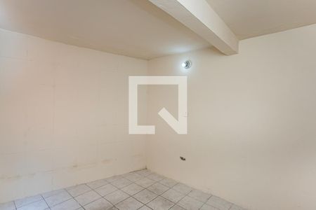 Quarto de casa para alugar com 1 quarto, 40m² em Vila Zat, São Paulo
