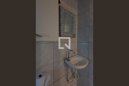 Casa à venda com 260m², 3 quartos e 2 vagasBanho de Serviço