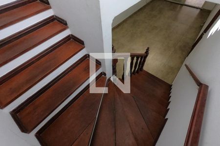 Escada de casa à venda com 3 quartos, 260m² em Jardim América, Taboão da Serra