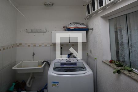 Casa de condomínio à venda com 44m², 2 quartos e 1 vagaÁrea de Serviço