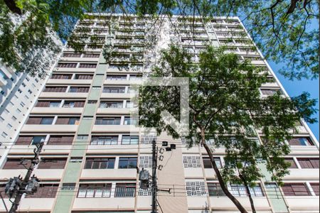 Apartamento para alugar com 74m², 2 quartos e 1 vagaFachada