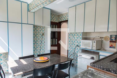 Apartamento para alugar com 74m², 2 quartos e 1 vagaCozinha