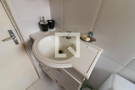 Casa à venda com 250m², 4 quartos e 2 vagas Casa à venda com 250m², 4 quartos e 2 vagasBanheiro 2 - Casa 01