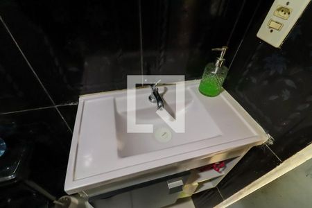 Casa à venda com 250m², 4 quartos e 2 vagas Casa à venda com 250m², 4 quartos e 2 vagasBanheiro - Casa 02