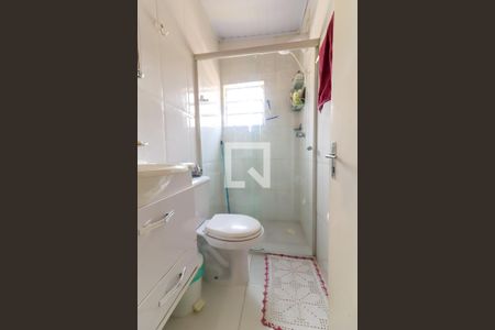 Casa à venda com 250m², 4 quartos e 2 vagas Casa à venda com 250m², 4 quartos e 2 vagasBanheiro 2 - Casa 01