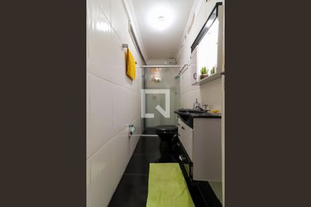 Casa à venda com 250m², 4 quartos e 2 vagas Casa à venda com 250m², 4 quartos e 2 vagasBanheiro 1 - Casa 01