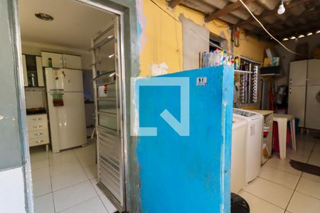 Casa à venda com 250m², 4 quartos e 2 vagas Casa à venda com 250m², 4 quartos e 2 vagasÁrea de Serviço - Casa 02