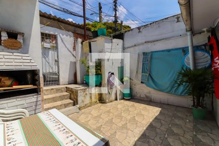 Casa à venda com 250m², 4 quartos e 2 vagas Casa à venda com 250m², 4 quartos e 2 vagasÁrea externa - Casa 01 e 02