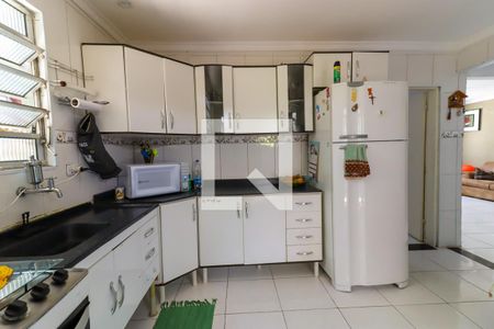 Casa à venda com 250m², 4 quartos e 2 vagas Casa à venda com 250m², 4 quartos e 2 vagasCozinha - Casa 02