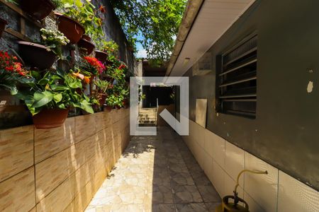 Casa à venda com 250m², 4 quartos e 2 vagas Casa à venda com 250m², 4 quartos e 2 vagasÁrea externa - Casa 01 e 02