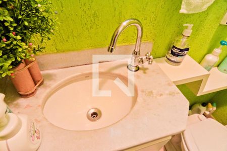 Lavabo de casa de condomínio à venda com 3 quartos, 161m² em Vila Ester (zona Norte), São Paulo